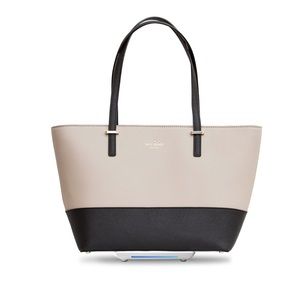 CHARGE UR PHONE w this KATE SPADE BAG
